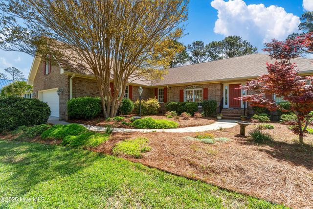 6042 Dolphin Road, Oriental, NC 28571