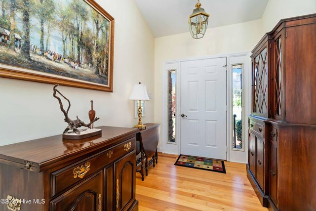 6042 Dolphin Road, Oriental, NC 28571