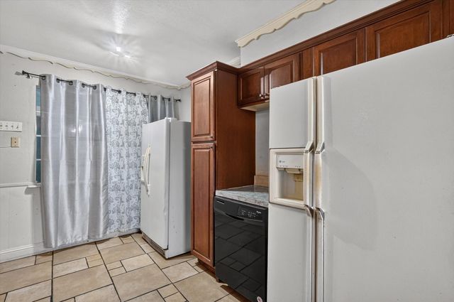 1029 S Bryan Street, Mesquite, TX 75149