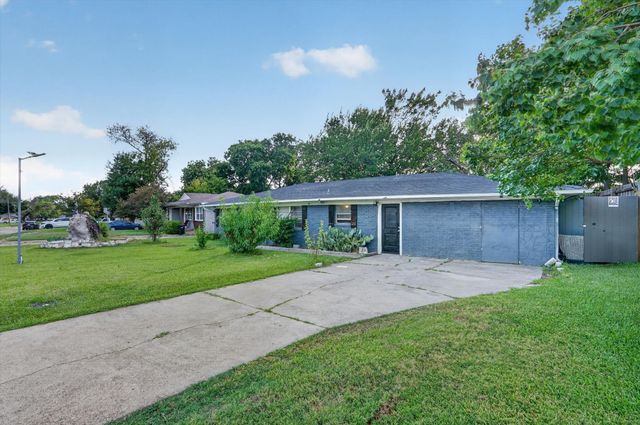 1029 S Bryan Street, Mesquite, TX 75149