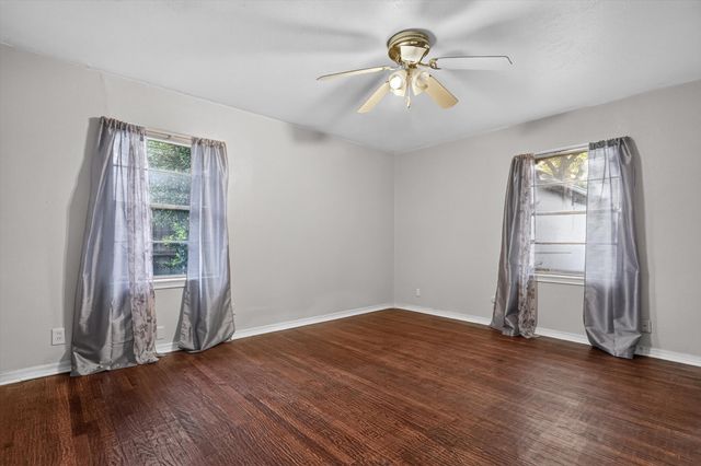 1029 S Bryan Street, Mesquite, TX 75149