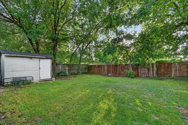 1029 S Bryan Street, Mesquite, TX 75149