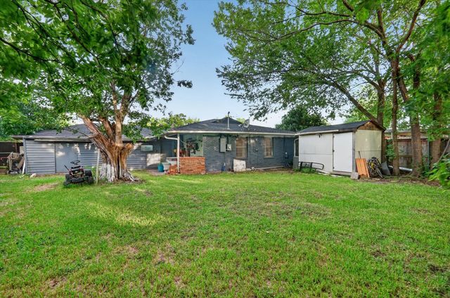 1029 S Bryan Street, Mesquite, TX 75149