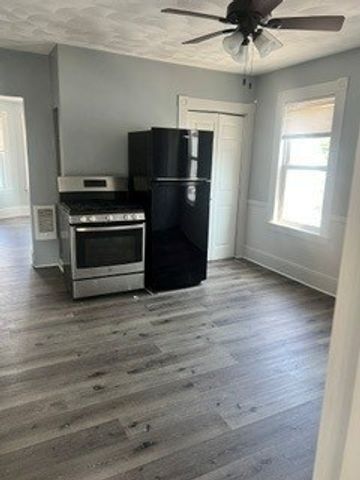 57-59 Phillips 59, Lawrence, MA 01860