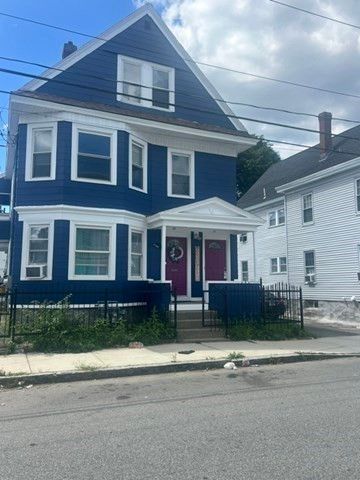 57-59 Phillips 59, Lawrence, MA 01860
