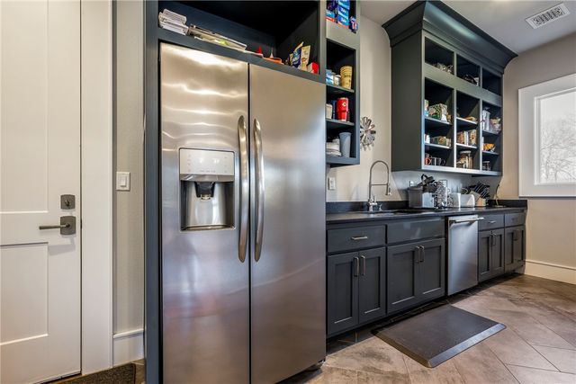 11412 Ridgewood Lane, Bentonville, AR 72712