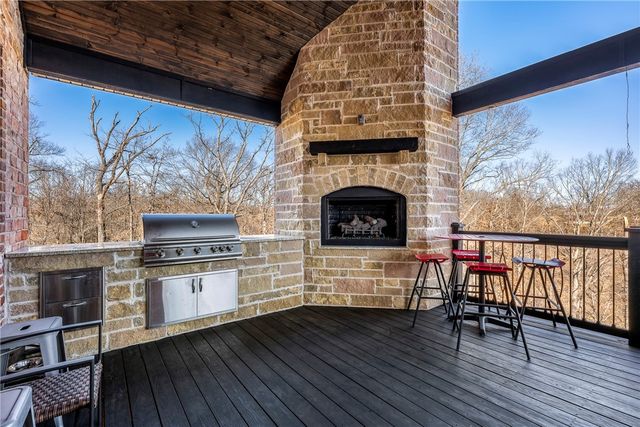 11412 Ridgewood Lane, Bentonville, AR 72712