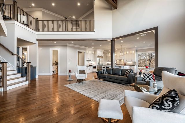 11412 Ridgewood Lane, Bentonville, AR 72712