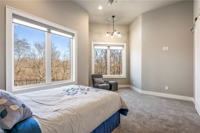 11412 Ridgewood Lane, Bentonville, AR 72712