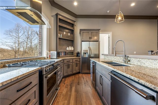 11412 Ridgewood Lane, Bentonville, AR 72712