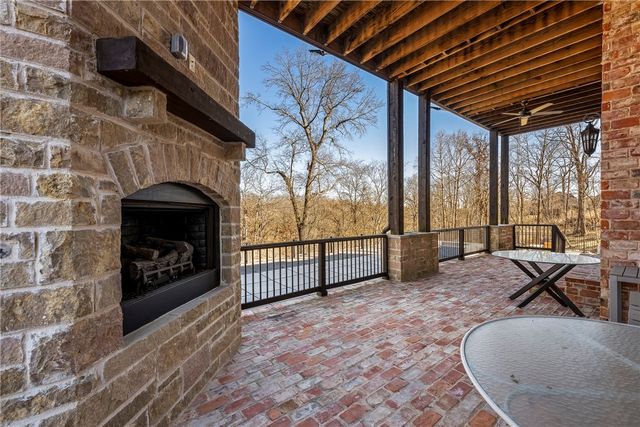 11412 Ridgewood Lane, Bentonville, AR 72712