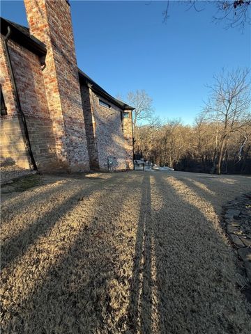 11412 Ridgewood Lane, Bentonville, AR 72712