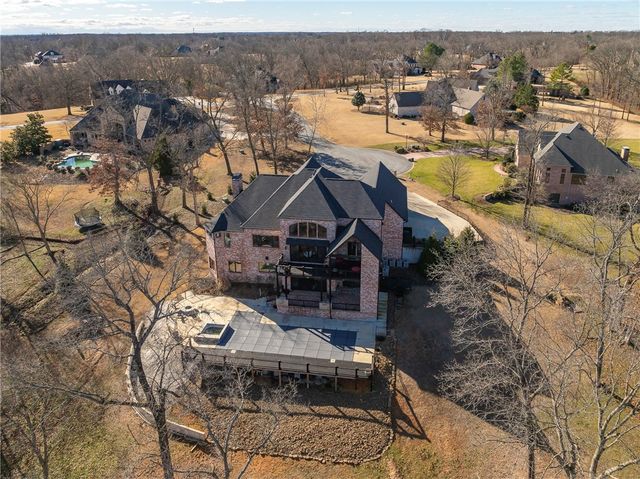 11412 Ridgewood Lane, Bentonville, AR 72712