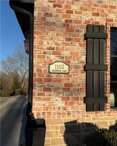 11412 Ridgewood Lane, Bentonville, AR 72712