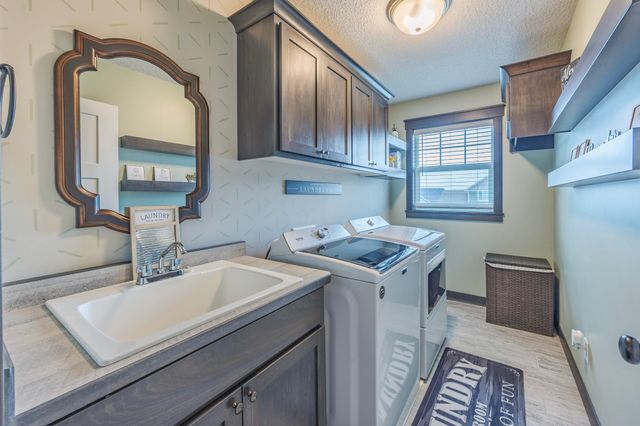 15756 Wyoming Avenue, Savage, MN 55378