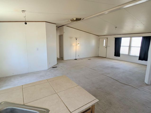 3 Allian Avenue, Los Lunas, NM 87031