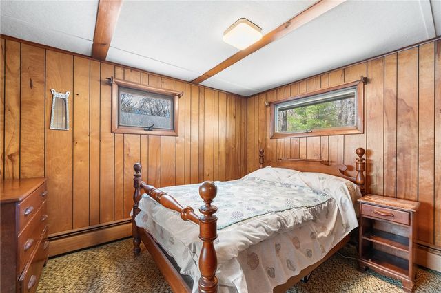 316 Court House Lane, Burrillville, RI 02859