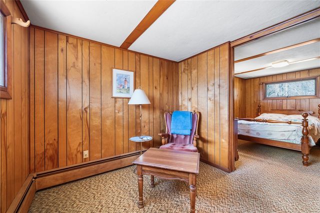 316 Court House Lane, Burrillville, RI 02859