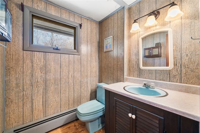 316 Court House Lane, Burrillville, RI 02859