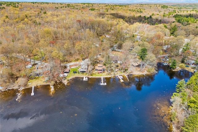 316 Court House Lane, Burrillville, RI 02859