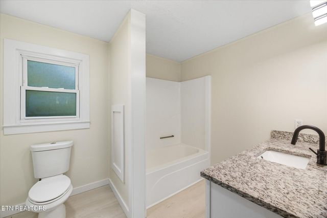 532 Scandlyn Hollow Rd, Oliver Springs, TN 37840