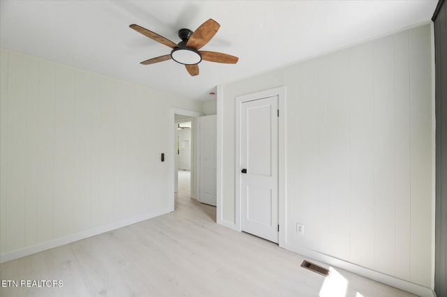 532 Scandlyn Hollow Rd, Oliver Springs, TN 37840
