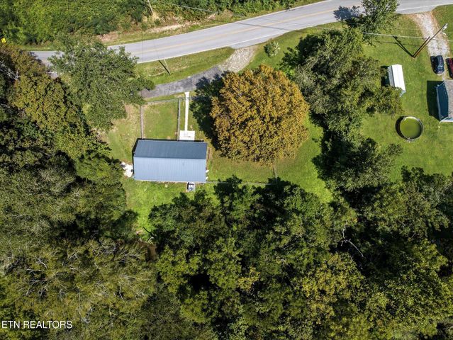 532 Scandlyn Hollow Rd, Oliver Springs, TN 37840