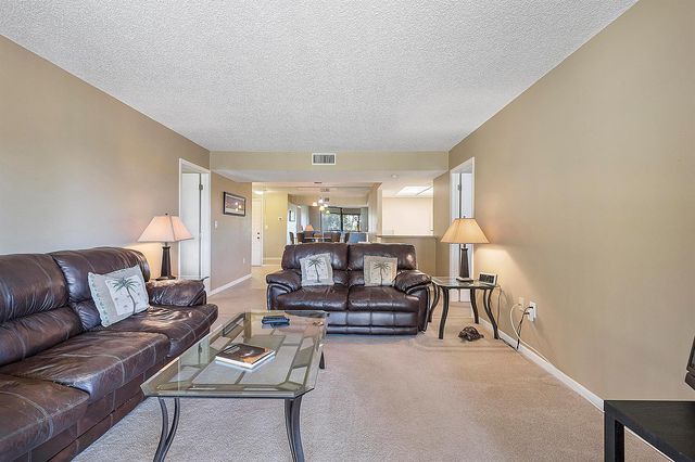 5530 NW 44th Street 216c, Lauderhill, FL 33319
