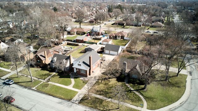 8039 Forest Avenue, Munster, IN 46321