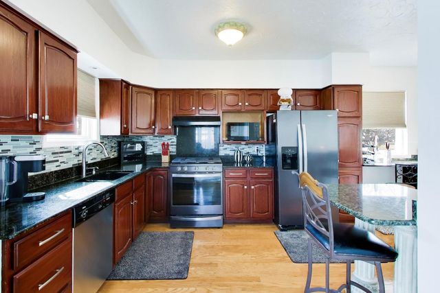 8039 Forest Avenue, Munster, IN 46321