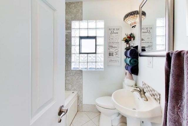 8039 Forest Avenue, Munster, IN 46321