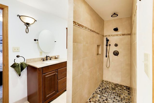 8039 Forest Avenue, Munster, IN 46321