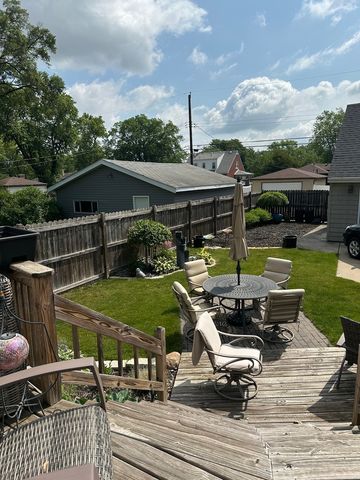 8039 Forest Avenue, Munster, IN 46321