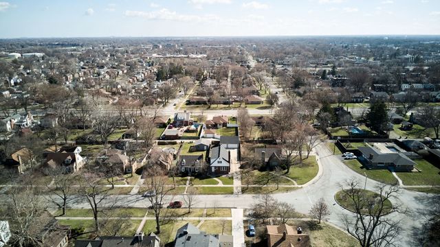 8039 Forest Avenue, Munster, IN 46321