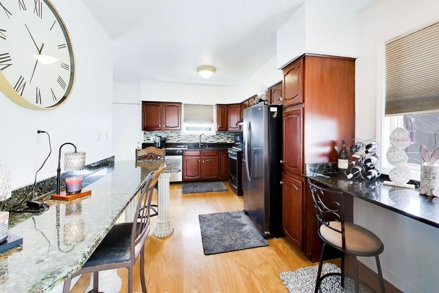 8039 Forest Avenue, Munster, IN 46321