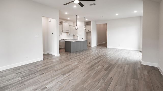 308 Watersong BND, Lockhart, TX 78644
