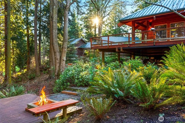 2204 41st Street, Anacortes, WA 98221