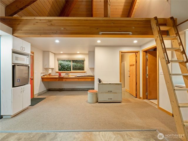 2204 41st Street, Anacortes, WA 98221