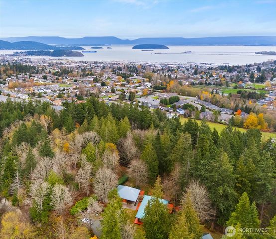 2204 41st Street, Anacortes, WA 98221