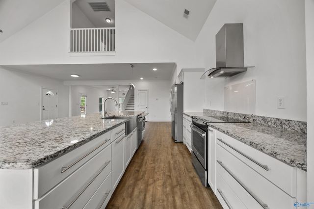 6449 Lincoln Park Place, Huntsville, AL 35806