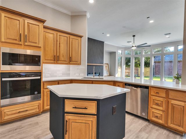 7218 Spring Meadow Lane, Katy, TX 77494