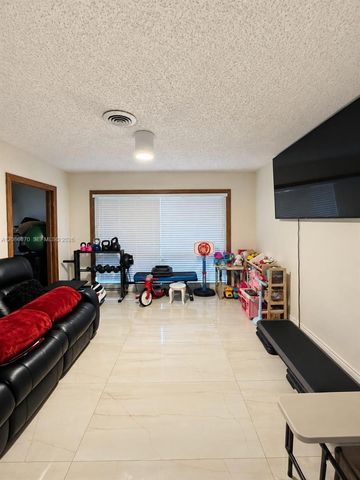 695 SW 65th Avenue, Margate, FL 33068