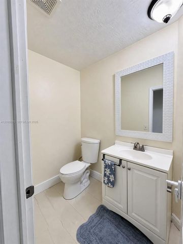 695 SW 65th Avenue, Margate, FL 33068