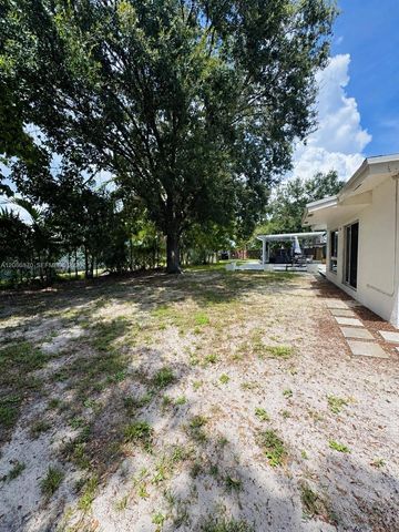 695 SW 65th Avenue, Margate, FL 33068