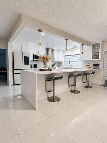 695 SW 65th Avenue, Margate, FL 33068