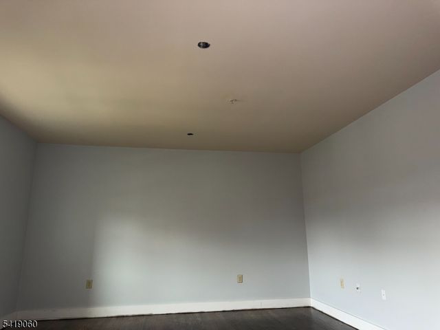 105 Broad Street, Newark City, NJ 07104