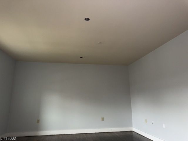 105 Broad Street, Newark City, NJ 07104