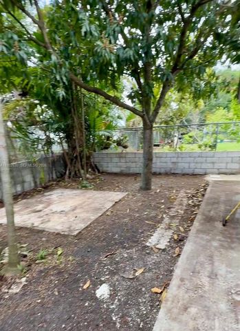 1572 NE 149th Street C, Miami, FL 33161