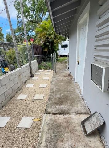 1572 NE 149th Street C, Miami, FL 33161