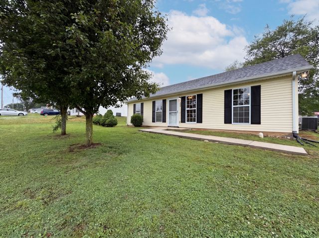 300 Fairway Grn, Shelbyville, TN 37160